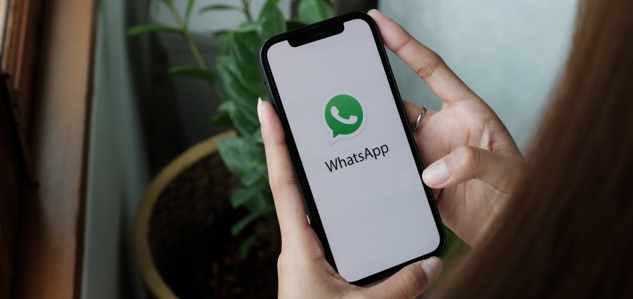 You are currently viewing WhatsApp Simplifies Business and Group Calling on iPhone